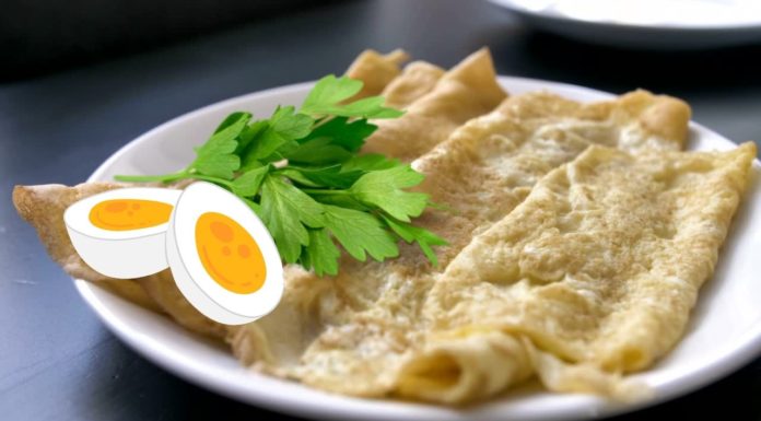 Оладьи с яйцом и зеленью