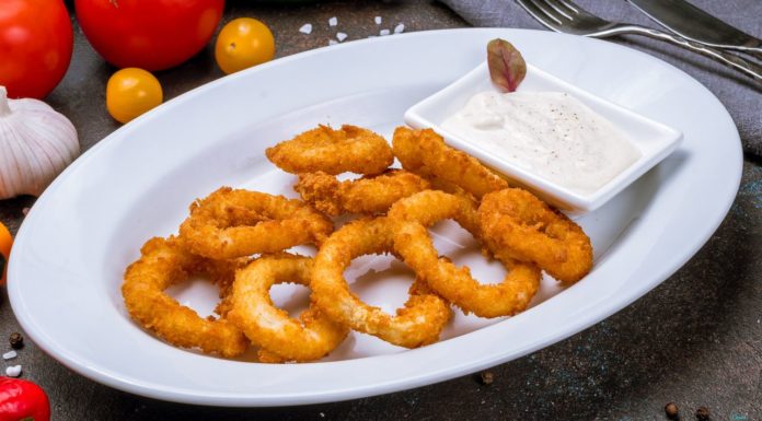 Луковые кольца в кляре