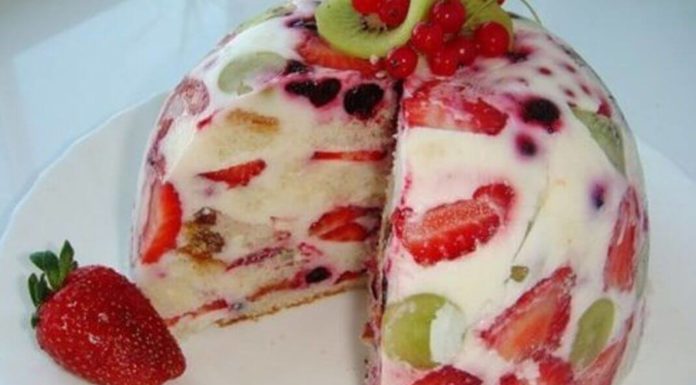 Легкий торт с клубникой и киви!