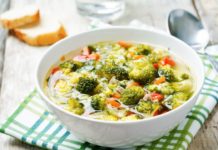 Диетический суп с брокколи