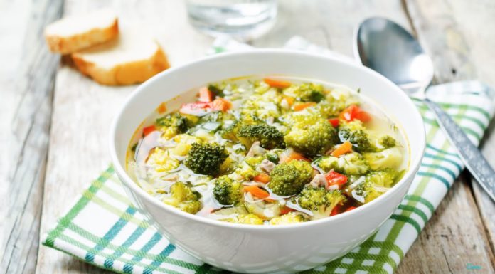 Диетический суп с брокколи