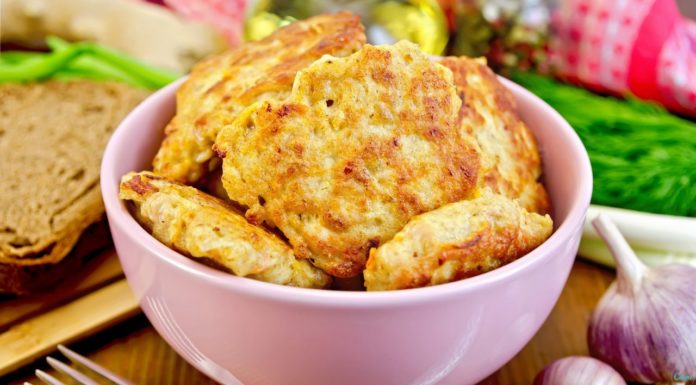 Нежные, вкусные куриные оладушки