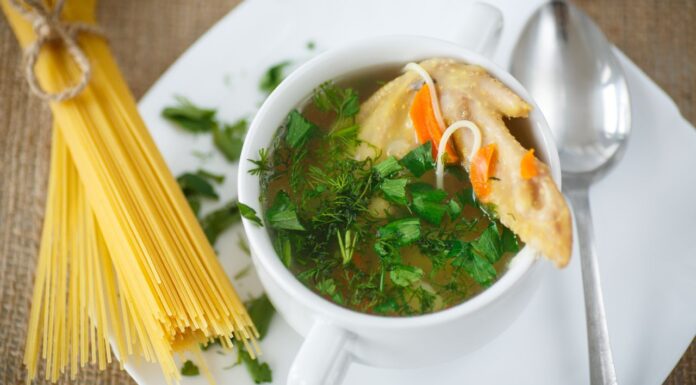 Куриный суп с овощами и спагетти — быстро и вкусно