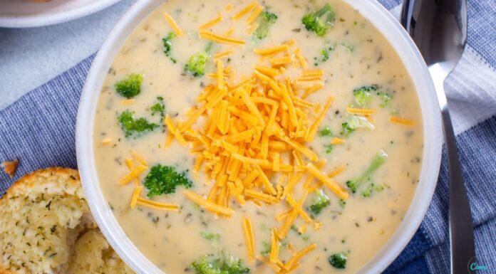 6 простых и безумно вкусных сырных супов